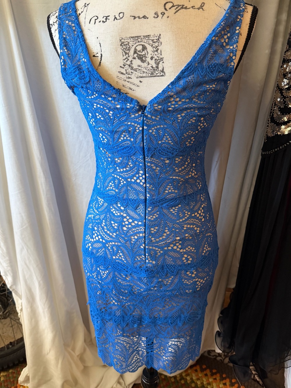 bebe Royal Blue Lace V-Neck Bodycon Dress - Picture 3 of 5